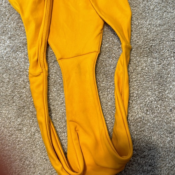 Midori Parker bikini - Picture 4 of 7